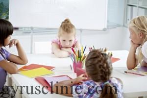 دختران مبتلا به <a href='http://clinic.niloblog.com/p/399'>بیش</a> فعالی